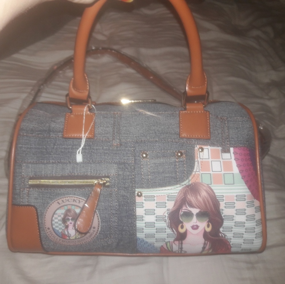 Brand new purse no name